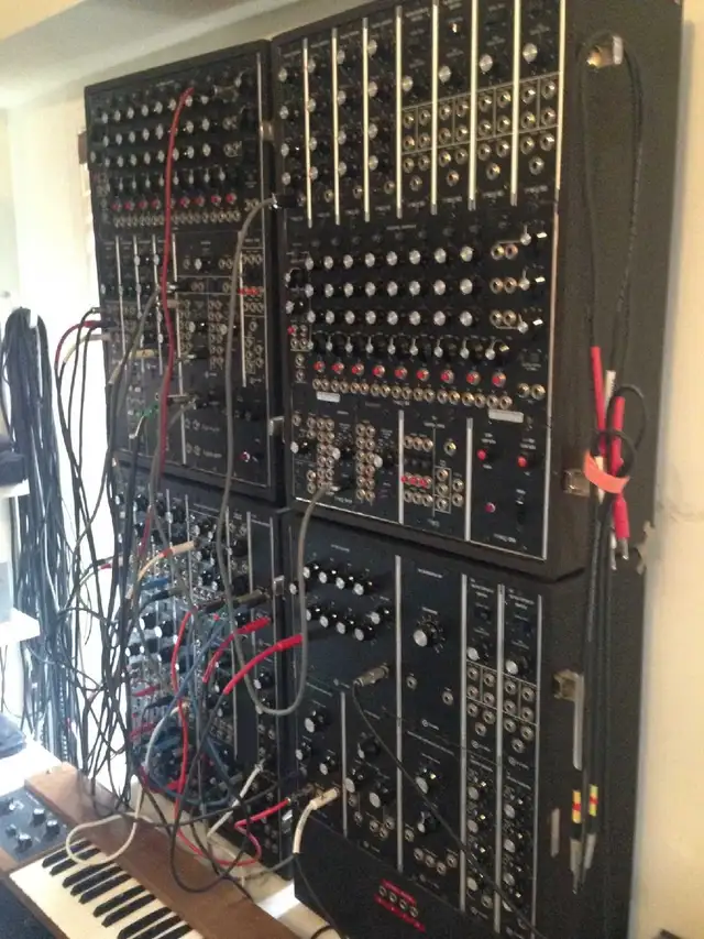 Music lessons + Recording studio63749434326657124