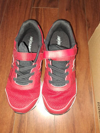New Balance running shoes size 6.5 Jen wide feet