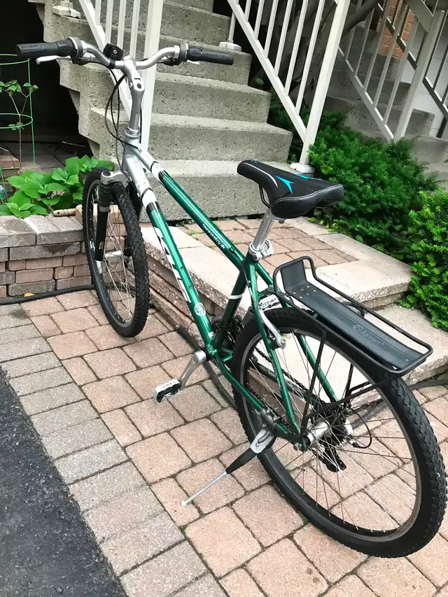 Vélo de montagne KHS 21-vitesses, Cadre 17"en aluminium in Mountain in City of Montréal - Image 6