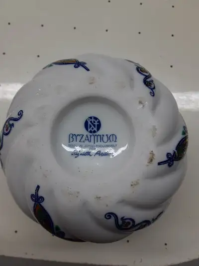 Byzantium made in Japan for Elizabeth arden, View more