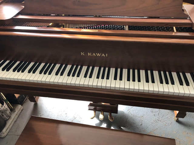 Kawai Grand Piano Model 500. 5'11". TUNING & DELIVERY INCLUDED dans Pianos et claviers  à Ville de Montréal - Image 2