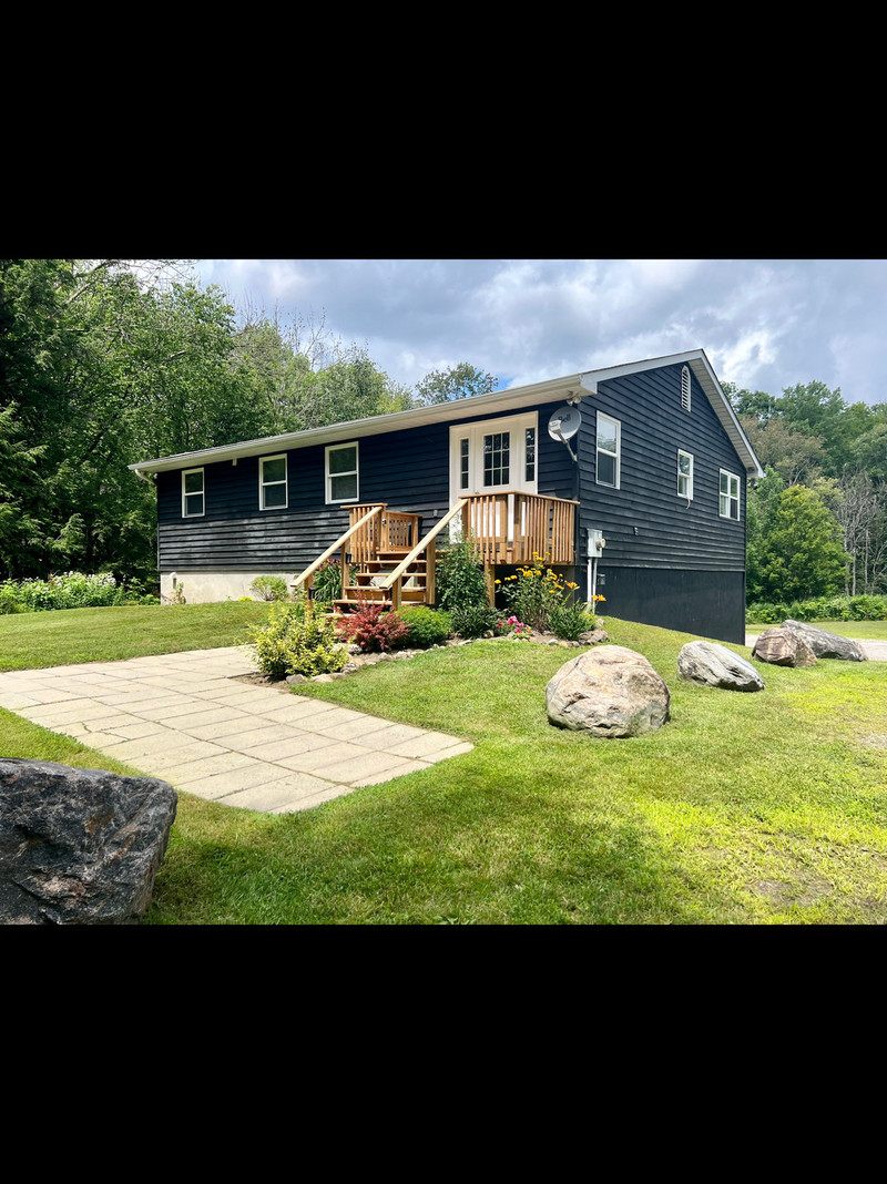 Full One level house for rent, utilities included Long Term Rentals