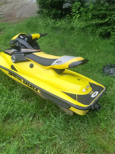 Good shape No rips in seat All gauges work VTS works Stopped turning over No trailer My loss no time...