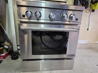 Jenn-Air Gas Stove / Range – Stainless Steel, View more