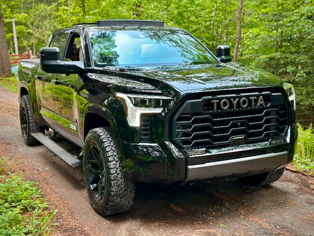 Tundra Capstone 2023 *CAPSTONE avec look TRD PRO* dans Autos et camions  à Laval/Rive Nord