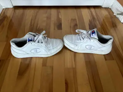 Souliers Champion taille 9 femme OU 7.5 homme – DISPO À LONGUEUI, View more
