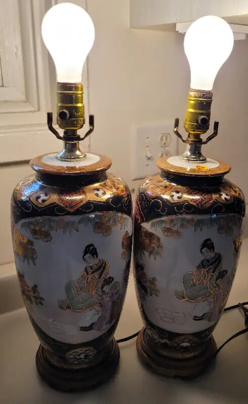 Vintage Japanese Porcelain Lamps with Geisha Girls in Arts & Collectibles in Oshawa / Durham Region - Image 8