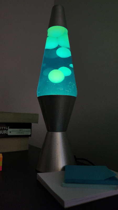 Blue and Green Lava Lamp in Health & Special Needs in Petawawa - Image 3