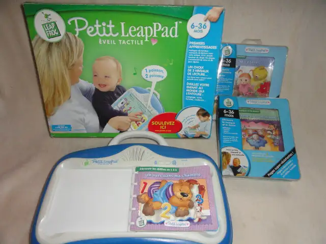 PETIT LEAPPAD ÉVEIL TACTILE   6-36 MOIS in Toys & Games in Québec City - Image 2