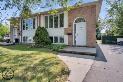 $2550  + Utiliites 3 Bedrooms 1-250 McLellan Court