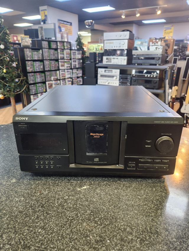 Sony CDP-CX235 200 Disc CD Player in Other in Oshawa / Durham Region