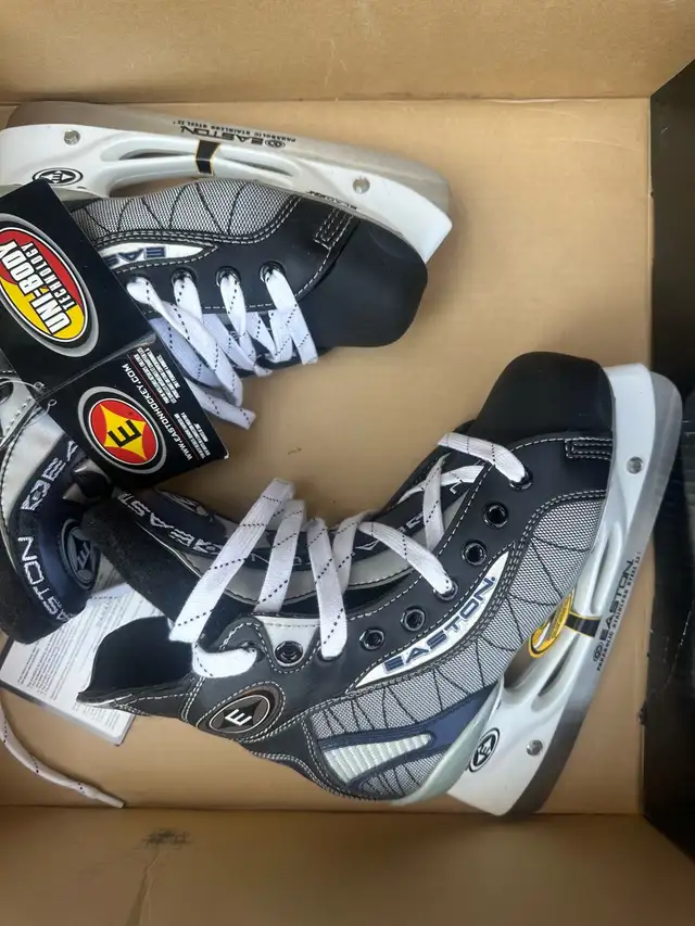 NEW- Easton Hockey Skates Junior 63735877027075122