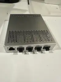 Mikrotik CRS305-1G-4S+IN  10Gbit switch