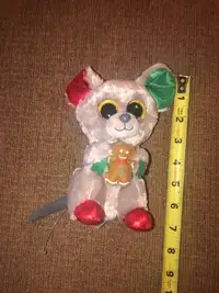 TY Beanie Boo “Mac” the Mouse holding / no tags / firm price 