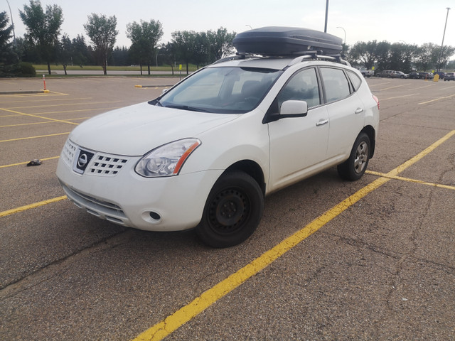 2010 Nissan Rogue in Cars & Trucks in Edmonton