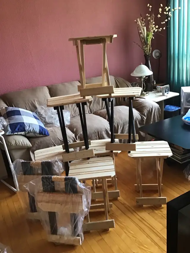 petit banc  ou tabouret pliant neuf in Dining Tables & Sets in Longueuil / South Shore - Image 2