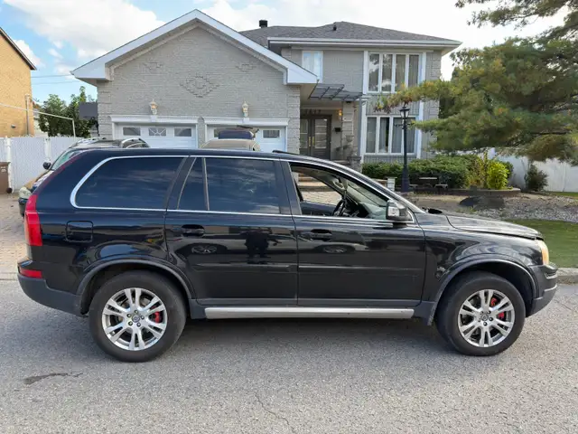 Volvo XC90 V8