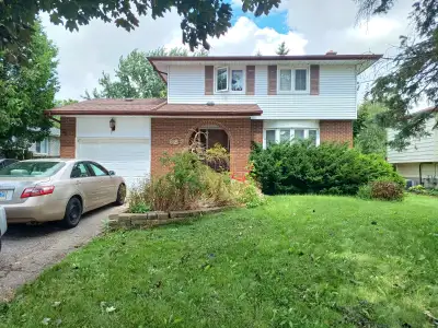 Room available for rent right beside conestoga doon campus 1 room available Sept 1 - $700 1 room ava...