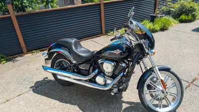 2007 Kawasaki Vulcan 900 Custom. Only 18773kms. No drops or accidents. Tires are 3 years old, around...