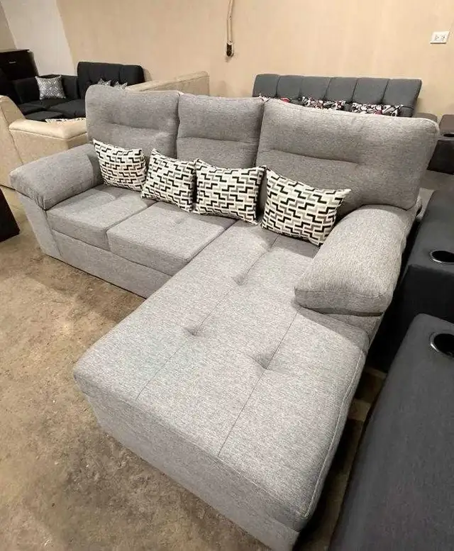 canapé 3 places  in Couches & Futons in City of Montréal - Image 2