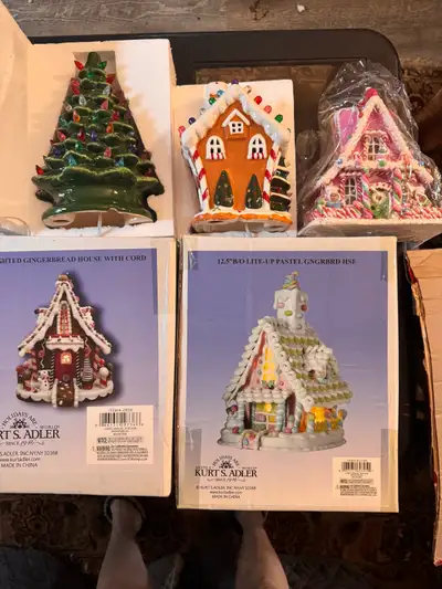 BN Light Up Gingerbread Houses, View more