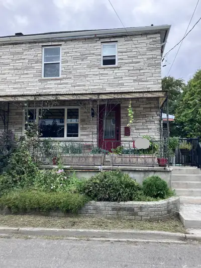 Short term, fully furnished (Nov to end of Feb, dates somewhat flexible between October and April) $...