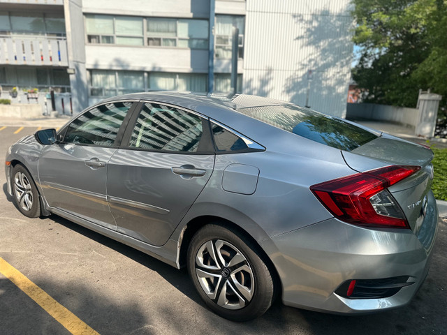 Honda Civic 2016 in Cars & Trucks in Hamilton - Image 3