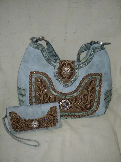 Western Purse & Wallet Set, View more