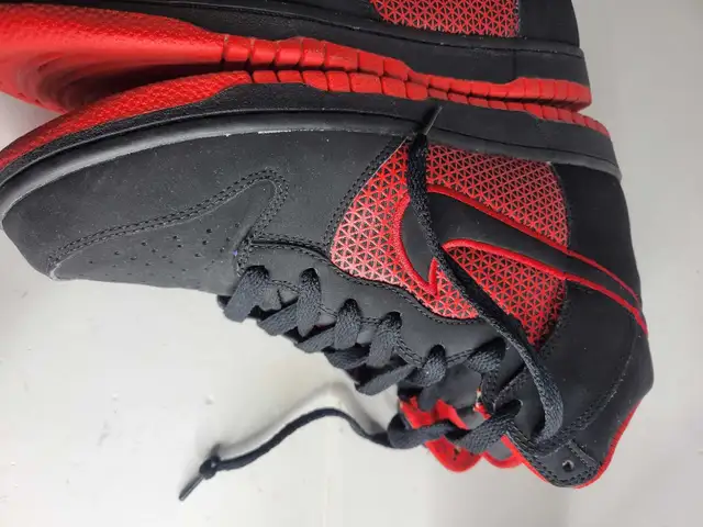 Nike Dunk Hig Retro Black Red Bred Men Size 8.5 Shoes 317982-055 in Men's Shoes in Oakville / Halton Region - Image 7