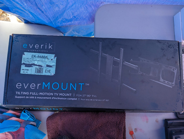 TV mount evermount NIB tilting  in Video & TV Accessories in London - Image 2