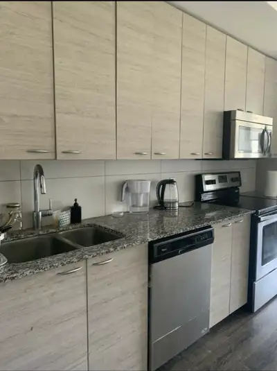 On Albert st, next to Laurier and very close to uw. The bedroom now has a queen bed. You get ur own...