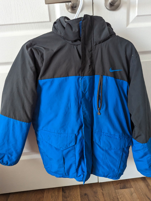 Boys Nike reversible winter jacket size 10/12 in Kids & Youth in Fredericton