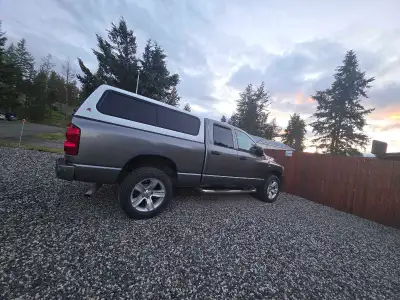2007 Dodge Ram 1500 4x4 5-7L V8 Hemi. 252,864 kilometers. Automatic . Comes with canopy and tow pack...