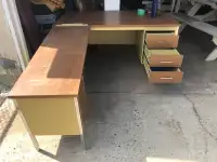 Desk  for sale 