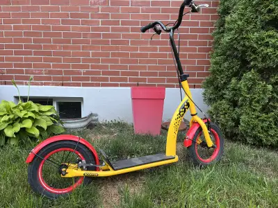 scooter like new- AOSOM, View more