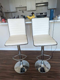 Pair of White adjustable bar stools (x2)