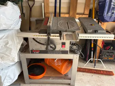 Ryobi BT3000 Table saw, View more