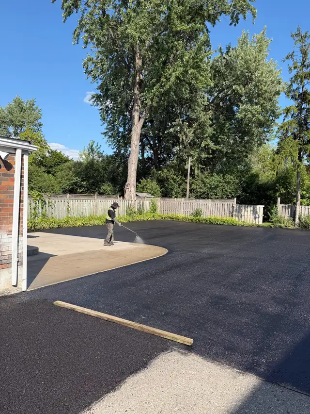 Driveway seal518971506337392642