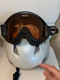 Premise Ski Helmet WHITE + Protective Bag + Ski Goggles