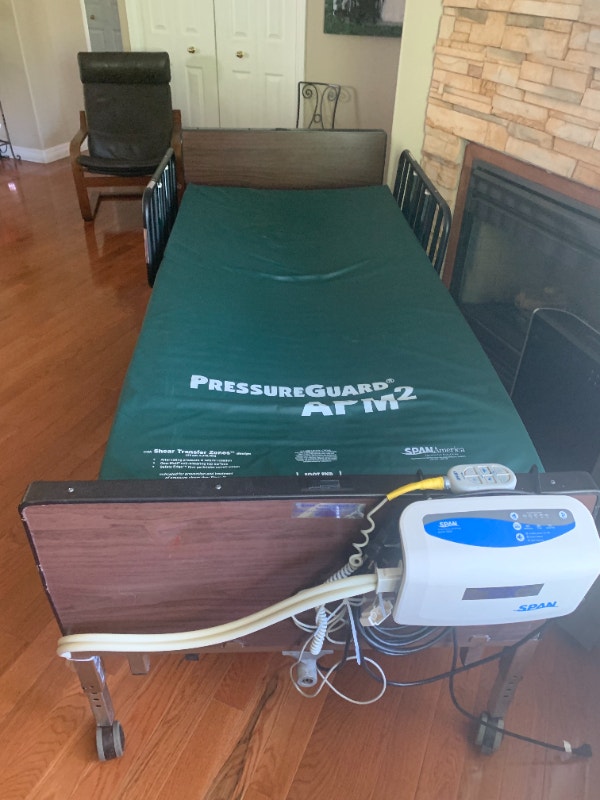 electric bed and variable air mattress for sale 700.00 Health