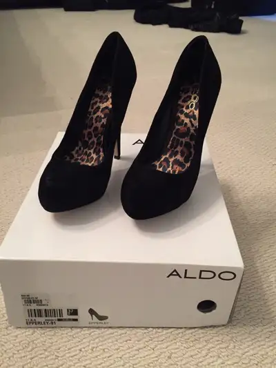 Aldo Heels size 6.5/7, View more