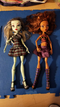 Monster High Frightfully Tall Frankie Stein & Clawdeen Wolf 17"