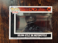 Funko Pop Ride Deluxe: The Batman - Selina Kyle on Motorcycle 