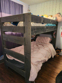 Solid bunkbed