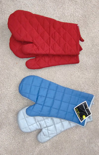 Reduced -- New Oven Mitts --- Yorkton