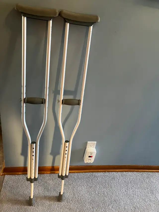 Crutches for Adult