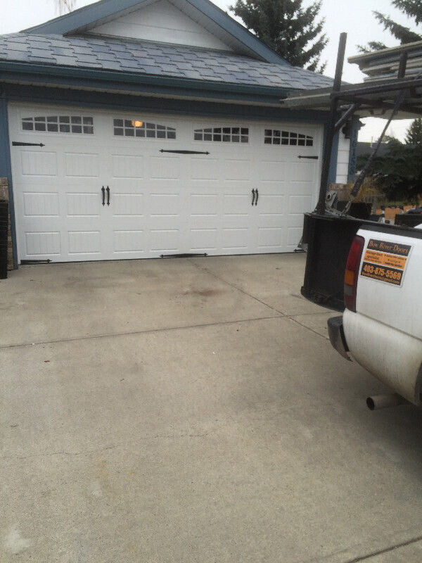 16x7 garage doors installed NEW dans Portes de garage et ouvre-portes  à Calgary - Image 3