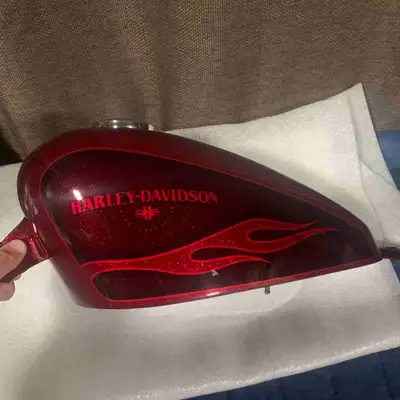 Harley sportster tank Hard candy custom paint Stock custom colour way Bought it for my bike but went...