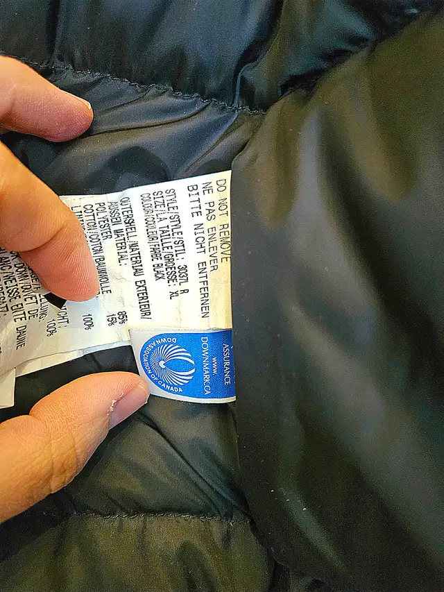 Canada Goose Victoria Women's Parka in Women's - Tops & Outerwear in Mississauga / Peel Region - Image 6