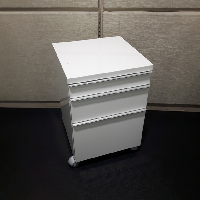 IKEA Besta Burs 3 Drawers Office W/Caster Wheels K5366